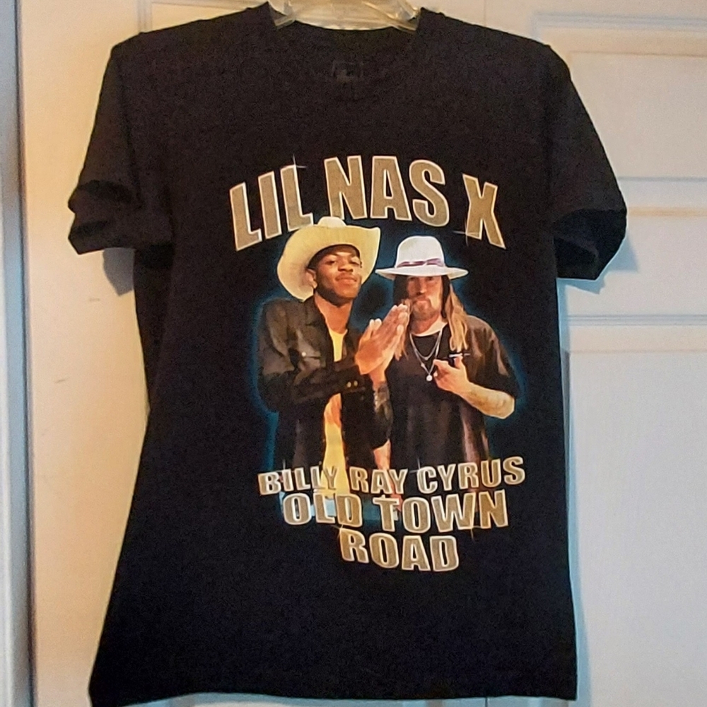 Lil Nas X Old Town Road Billy Ray Cyrus The Thread Shop Sm T Shirt Music Band